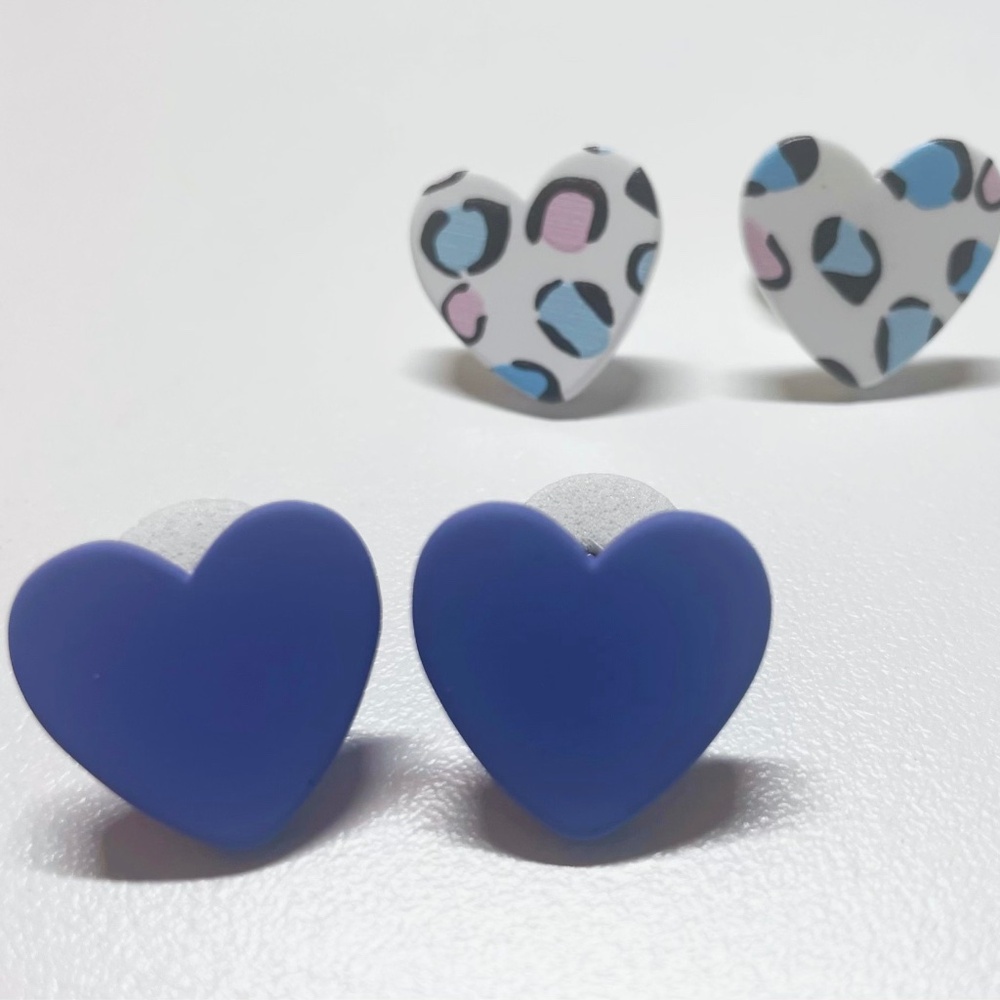 Set of 2 Heart Shaped Stud Earrings - Blue and Multi Colors Animal Print Design